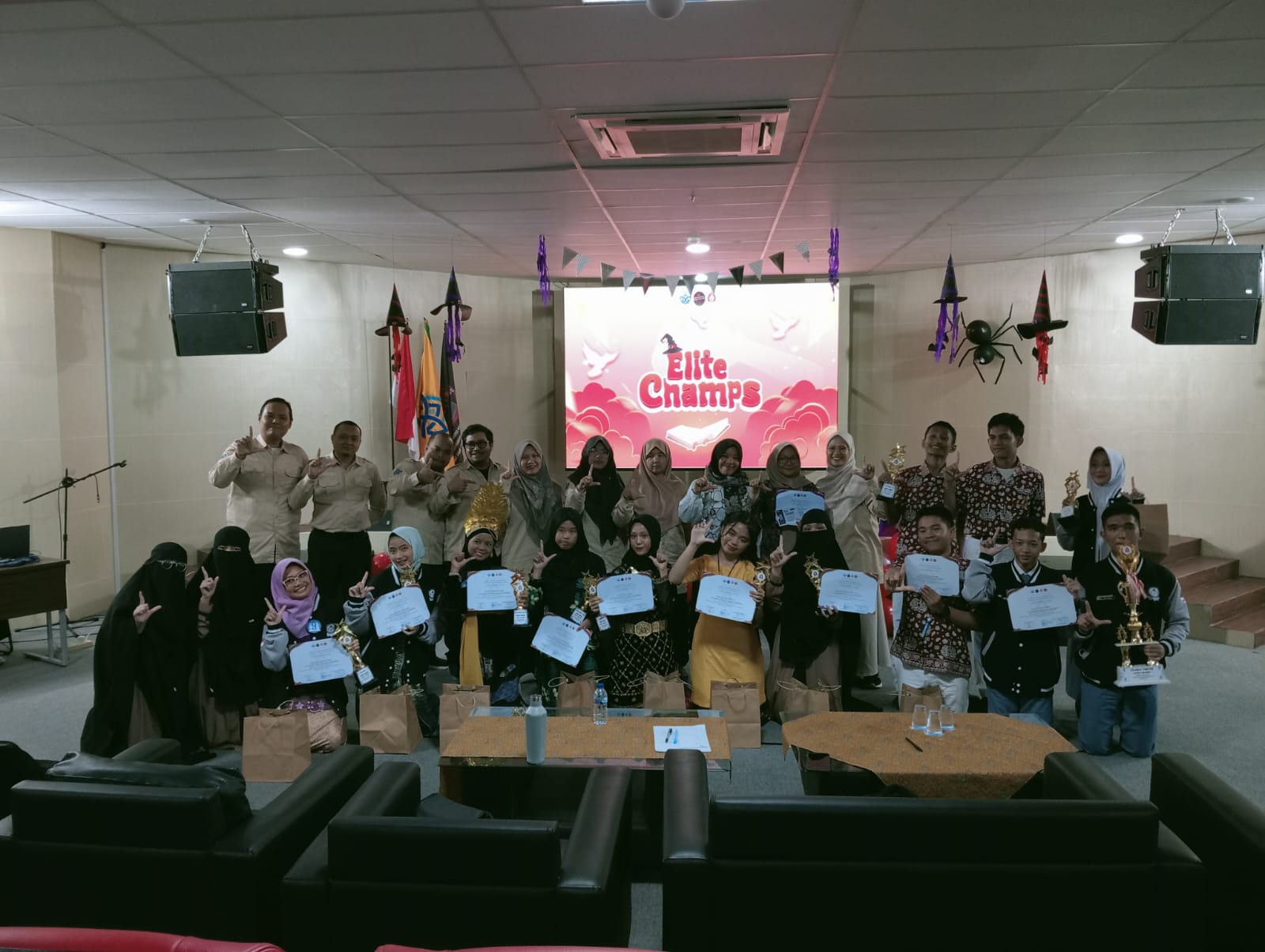 Antusiasme Tinggi Warnai “Elite Champs” HMP Sastra Inggris UIN Jambi