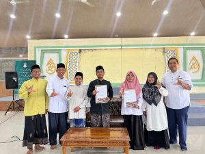 Penutupan Kegiatan PKM Prodi Sastra Inggris dengan Ponpes Darul Arifin